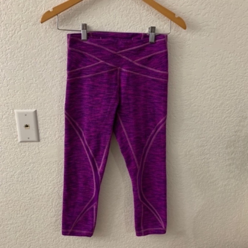 Lululemon Free Flow Crop Leggings - Picture 3 of 8
